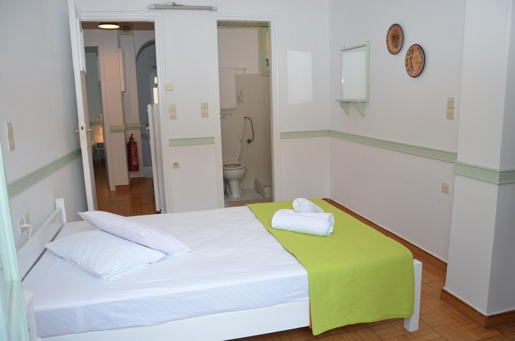 Aegli Rooms Tínos Rom bilde