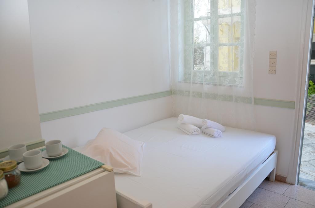 Aegli Rooms Tínos Rom bilde